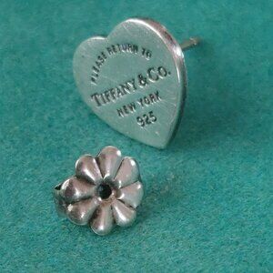 ❤️❤️❤️ New .Tiffany & Co. Sterling Silver 925 Return 1 To Heart Stud Ear…